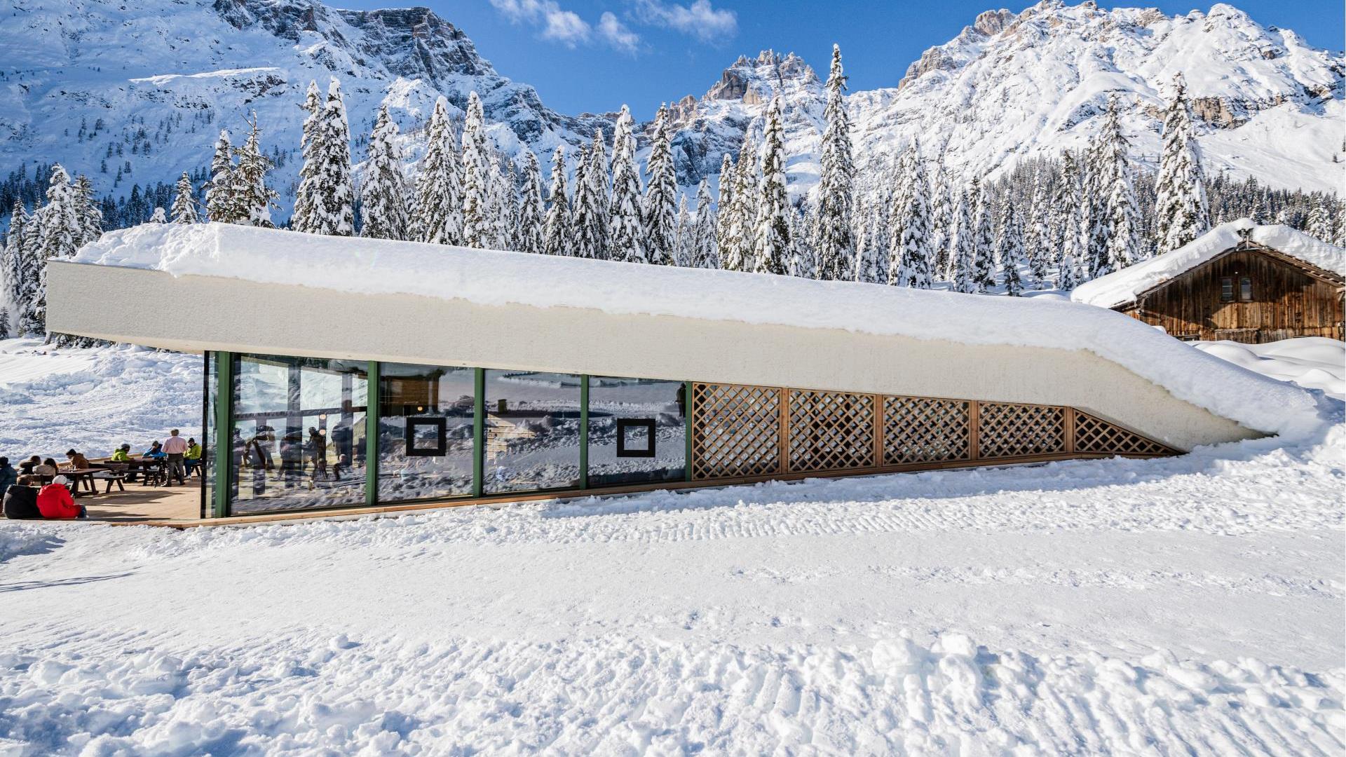 Bistrò Bergsteiger con terrazza in inverno