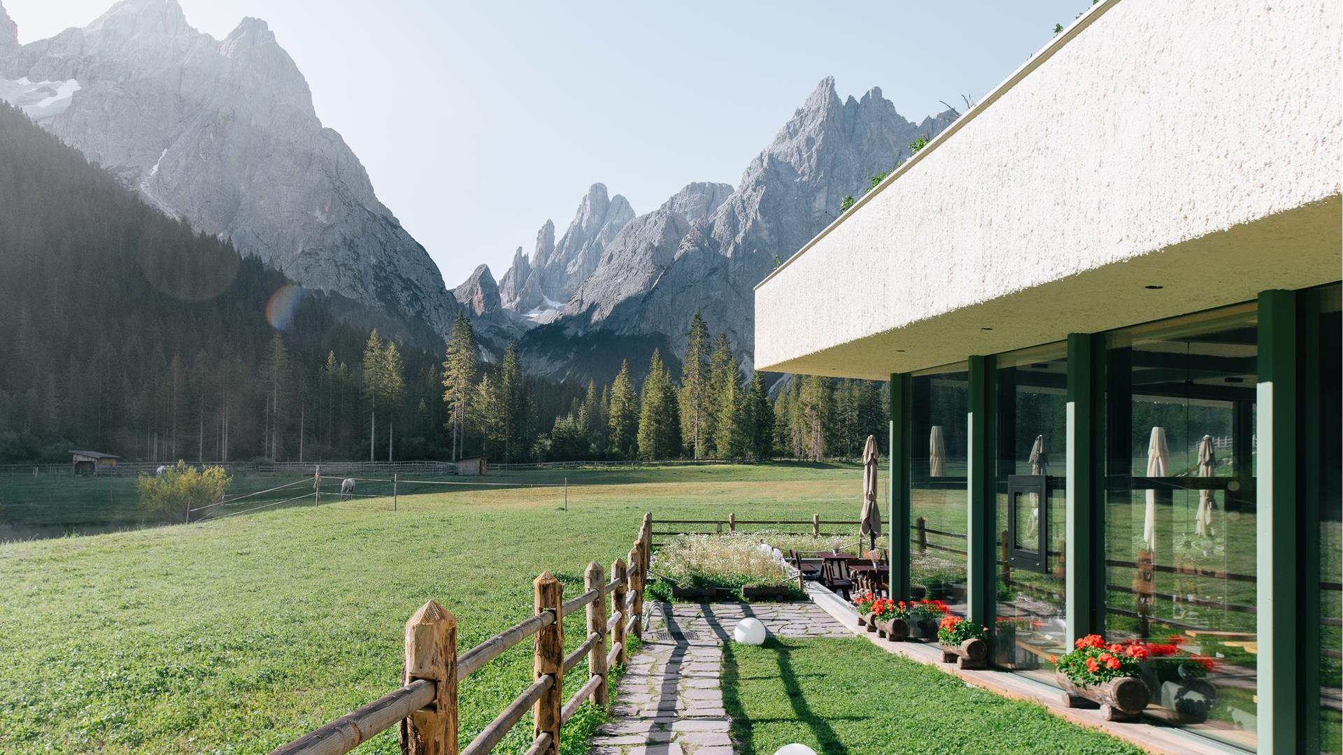 The bistro Bergsteiger with a view on the Dolomites